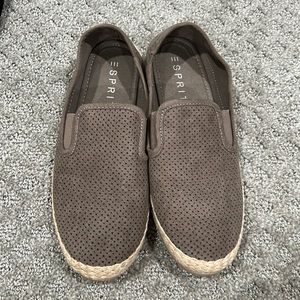 Espirit tan/brown slip on shoes